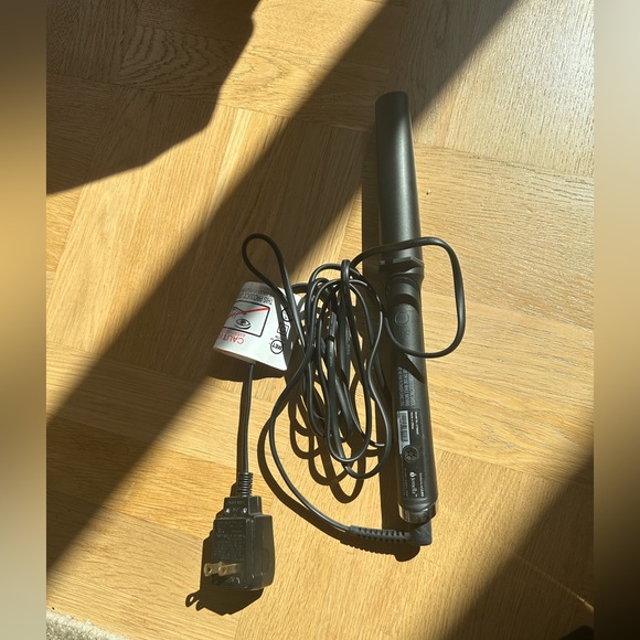 GHD Tapered Curling Wand - Picture 4 of 5